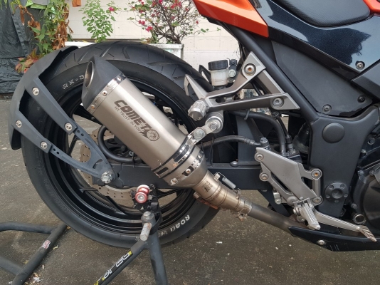 ขายKawasaki Z250ปี 2015รถมือเดียววิ่งน้อยไมล์เก้าพัโล ไม่มีกรอไมล์ พร้อมใช้งาน อยู่ห้วยขวาง ขาย82,000