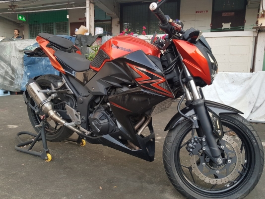 ขายKawasaki Z250ปี 2015รถมือเดียววิ่งน้อยไมล์เก้าพัโล ไม่มีกรอไมล์ พร้อมใช้งาน อยู่ห้วยขวาง ขาย82,000