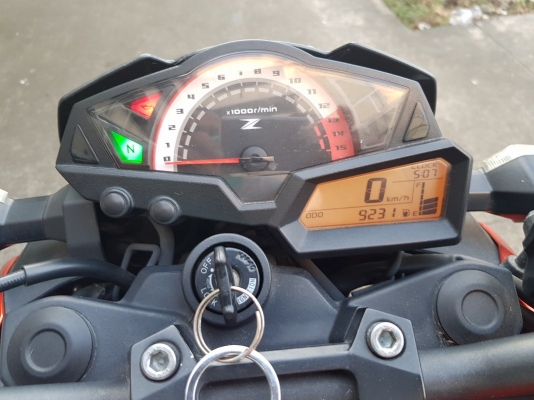 ขายKawasaki Z250ปี 2015รถมือเดียววิ่งน้อยไมล์เก้าพัโล ไม่มีกรอไมล์ พร้อมใช้งาน อยู่ห้วยขวาง ขาย82,000