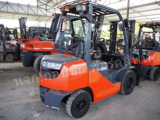 ขายรถยก TOYOTA รุ่น 8FG25