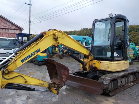 รถขุด KOMATSU : PC40MR-2