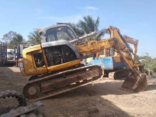 ขายสินค้าเก่านอก รถขุด : HYD. EXCAVATOR KOBELCO SK70SRD  คอนโทรลน้ำมัน ,ปั๊มนิ้ว ,แทรคเหล็ก , มีเก๋ง