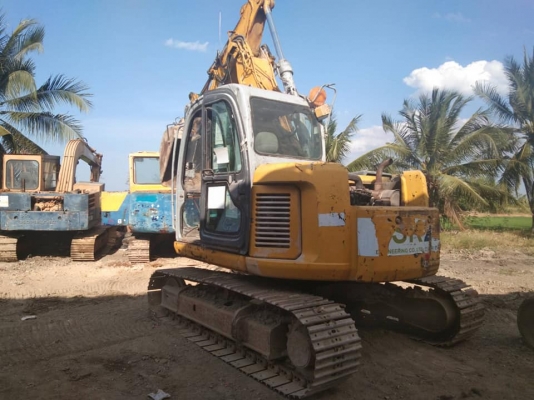 ขายสินค้าเก่านอก รถขุด : HYD. EXCAVATOR KOBELCO SK70SRD  คอนโทรลน้ำมัน ,ปั๊มนิ้ว ,แทรคเหล็ก , มีเก๋ง