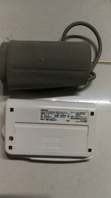 750บ.ส่งถึงบ้านฟรี โทร 083-2000058 LINE ID: line832923 เครื่องวัดความดันยี่ห้อ OMRON จากญี่ปุ่น
