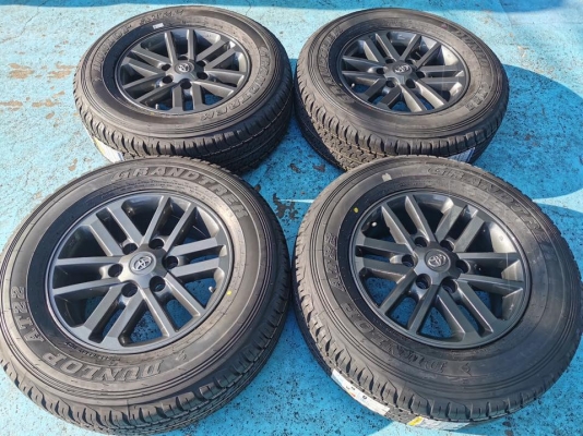 ล้อแม็กแชมป์ 17 ทำสีใหม่ ไม่มีซ่อม พร้อมยางใหม่ DUNLOP 265/65R17 ปี19 ราคาโคตรคลู ยกชุด 17,900 บาท สนใจ 087-758-6654 ล้อแม็กแชมป์ 17 ทำสีใหม่ ไม่มีซ่อม พร้อมยางใหม่ DUNLOP 265/65R17 ปี19 ราคาโคตรคลู ยกชุด 17,900 บาท สนใจ 087-758-6654