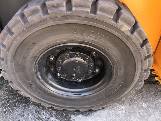 ขายรถตักยางพาราเสาสูง4เมตรงาเทได้ขาย250000บาท