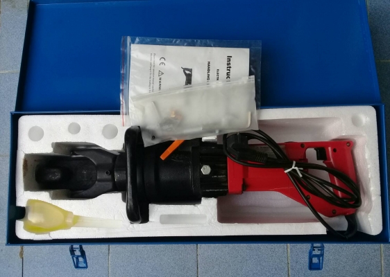 เครื่องดัดเหล็กมือถือ (ข้ออ้อยขนาด 20mm.) สภาพ95\% พร้อมใช้งาน เครื่องดัดเหล็กมือถือ (ข้ออ้อยขนาด 20mm.) สภาพ95\% พร้อมใช้งาน