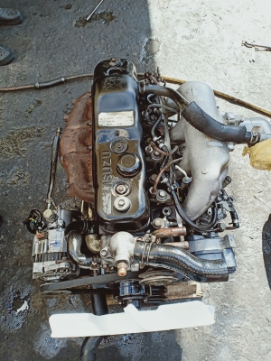 เครื่อง อิซูซุ 4JB1. สายพานสวยๆราคาไม่แพง เครื่องพร้อมใช้รับประกัน