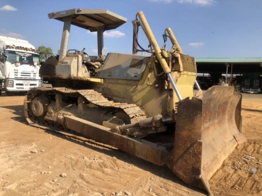 KOMATSU D 65 E -12 เล่มทะเบียน เครื่องดี เกียร์แรง ปั้มยกดี ช่วงล่างแน่น รถพร้อมใช้งาน เอกสารพร้อมโอ