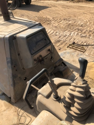 KOMATSU D 65 E -12 เล่มทะเบียน เครื่องดี เกียร์แรง ปั้มยกดี ช่วงล่างแน่น  รถพร้อมใช้งาน เอกสารพร้อมโอน ราคา 590,000 รถอยู่ ยโสธร