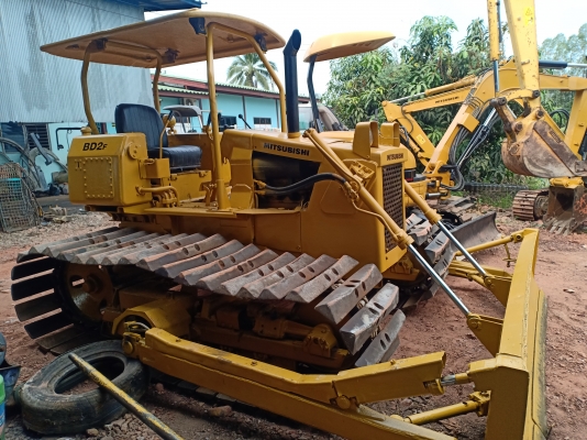 ขานรถดัน..MITSUBISHI. BD2F. เก่านอกแท้  สภาพสวย แทรคใหญ่  พร้อมใช้  โทร 089-3818694 จ๊อย