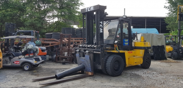 ขายรถยกโฟล์คลิฟท์ TCM ขนาด 11.5 ตัน เสาสูง 3 เมตร ติดตั้งอุปกรณ์พิเศษไซด์ชิฟ (รถนอก ) ญี่ปุ่น