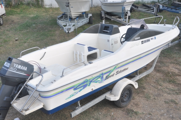 เรือประมงญี่ปุ่น ประมาณ 20 ฟุตเครื่อง yamaha 25 hp