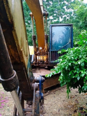 ลดราคาเหลือ 200,000 KOMATSU PC120-3 มีบุ้งกี๋อย่างเดียว รถทำงานปกติ