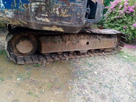 ลดราคาเหลือ 200,000 KOMATSU PC120-3 มีบุ้งกี๋อย่างเดียว รถทำงานปกติ