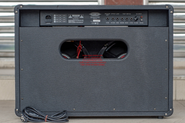 ลดพิเศษ-ตู้แอมป์กีต้าร์ ARTEC รุ่น G-200R ดอก 12 นิ้ว 2 ดอก กำลังขับ 200 วัตต์ มือสอง สภาพใหม่