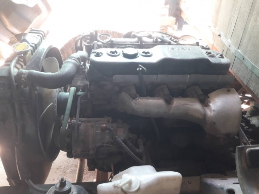 ขายหกล้อ ISUZU NPR 115 แรง หน้าFหลังF เครื่องเกียร์ดี คัชชีสวย ยางพร้อมใช้งาน เอกสารเล่มทะเบียน สนใจ