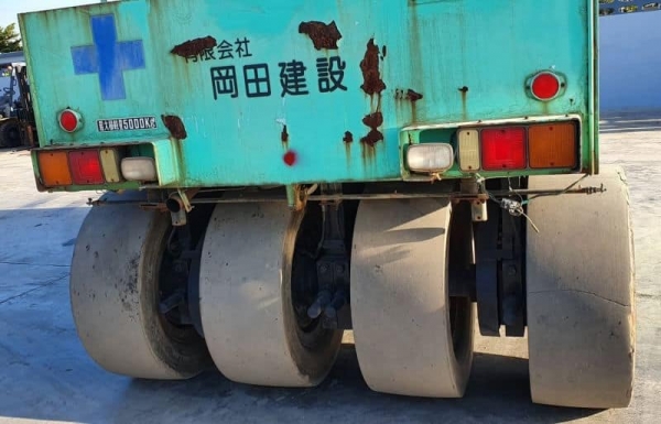 ขายด่วน ลดกระหน่ำ ราคานี้พิเศษแค่ 455,000บาท.รถบด.ล้อยางซูมิโตโม รุ่นใหม่7ล้อ ยางขนาด9ตัน หน้ายางหลังยาง ระบบทำงานดี เป็นรถนอกเพื่งนำเข้ามาใหม่ จากญี่ปุ่นสีเดิมๆรถสวยสถาพดี ยังไม่เคยใช้งานในไทยเลย เครื่องอีซูซูดีเซล 6สูบ6BD1 แรงประหยัดมีระบบปล่อยน้ ขายด่วน ลดกระหน่ำ ราคานี้พิเศษแค่ 455,000บาท.รถบด.ล้อยางซูมิโตโม รุ่นใหม่7ล้อ ยางขนาด9ตัน หน้ายางหลังยาง ระบบทำงานดี เป็นรถนอกเพื่งนำเข้ามาใหม่ จากญี่ปุ่นสีเดิมๆรถสวยสถาพดี ยังไม่เคยใช้งานในไทยเลย เครื่องอีซูซูดีเซล 6สูบ6BD1 แรงประหยัดมีระบบปล่อยน้