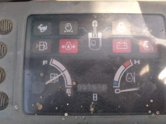 ขายรถขุด KOBELCO SK60-2 เครื่องยนต์ISUZU-4JB1 คอนโทรลน้ำมัน ปั๊มนิ้ว แทรคยาง รถเดิมๆเก่านอก มีเอกสาร