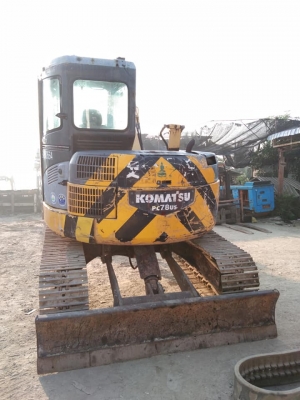 ขายรถขุด KOMATSU PC78US-6NO เครื่องยนต์KOMATSU-4D95L ,คอนโทรลน้ำมัน, ปั๊มนิ้ว, มีแอร์, มีลายเจาะ ,แทรคเหล็ก,รถเดิมๆเก่านอก มีเอกสาร