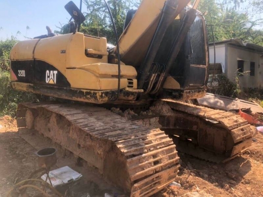 CATTERPILAR 320D ทำงาน 14,xxx เอกสารเล่มทะเบียน ราคา 895,000 ต่อรอง รถอยู่ที่  ขอนแก่น 064-191-1112