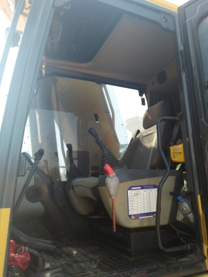 KOMATSU PC 200-8 MO ทำงานได้15500 ชั่วโมง ไมล์แท้ เข้าศูนย์ตลอด พร้อมใช้งาน เอกสารเล่มทะเบียน