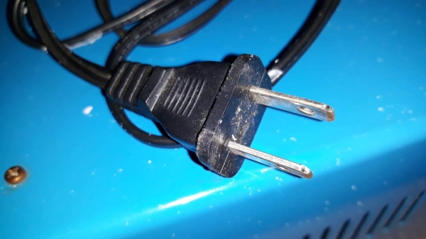 ขายหม้อแปลงไฟฟ้า220V-110V 500Wสภาพเหมือนใหม่