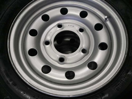 ขายกะทะล้อผ่าพร้อมยาง MICHELIN 225/75R15C ใส่รถกระบะทาทา