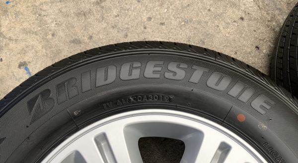 ล้อแม็กป้ายแดง ISUZU D-MAX Blue Power ขอบ 15 พร้อมยางใหม่ป้ายแดง 205-70-15 Bridgestone ปี 19 สวยๆ
