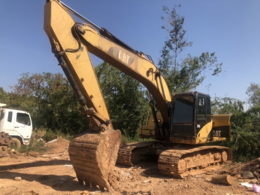 ขาย 895,000 CAT 320 D เล่มทะเบียน 14,XXX ชม. ไฟฟ้าครบ เครื่องดี ปั้มแรง เอวแน่น ช่วงล่างดี เฟรมสวย  รถอยู่ ขอนแก่น 090-772-3710 090-772-3708