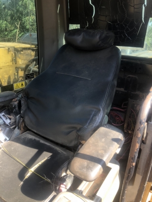 ขาย 895,000 CAT 320 D เล่มทะเบียน 14,XXX ชม. ไฟฟ้าครบ เครื่องดี ปั้มแรง เอวแน่น ช่วงล่างดี เฟรมสวย  รถอยู่ ขอนแก่น 090-772-3710 090-772-3708