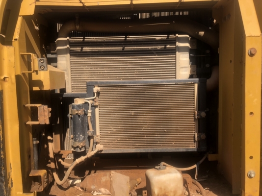 ขาย 895,000 CAT 320 D เล่มทะเบียน 14,XXX ชม. ไฟฟ้าครบ เครื่องดี ปั้มแรง เอวแน่น ช่วงล่างดี เฟรมสวย  รถอยู่ ขอนแก่น 090-772-3710 090-772-3708