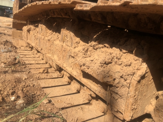 ขาย 895,000 CAT 320 D เล่มทะเบียน 14,XXX ชม. ไฟฟ้าครบ เครื่องดี ปั้มแรง เอวแน่น ช่วงล่างดี เฟรมสวย  รถอยู่ ขอนแก่น 090-772-3710 090-772-3708