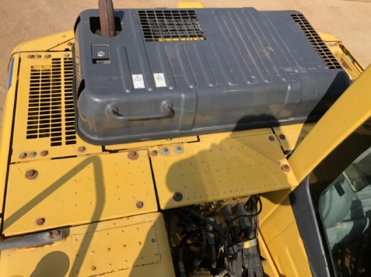 ขายรถขุด KOMATSU PC120-8 นำเข้าเองจากญี่ปุ่น สภาพสวยพร้อมใช้งาน มีVDOการทำงานครับ ขายรถขุด KOMATSU PC120-8 นำเข้าเองจากญี่ปุ่น สภาพสวยพร้อมใช้งาน มีVDOการทำงานครับ