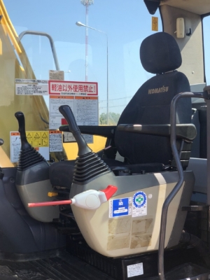 ขายรถขุด KOMATSU PC120-8 นำเข้าเองจากญี่ปุ่น สภาพสวยพร้อมใช้งาน มีVDOการทำงานครับ ขายรถขุด KOMATSU PC120-8 นำเข้าเองจากญี่ปุ่น สภาพสวยพร้อมใช้งาน มีVDOการทำงานครับ