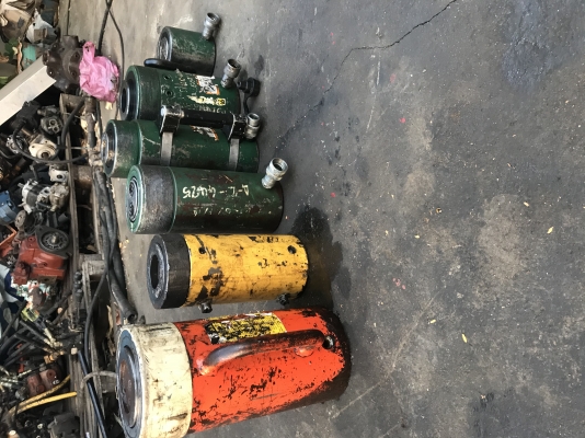 ขาย แม่แรง 30-100 ตัน สภาพพร้อมใช้งาน