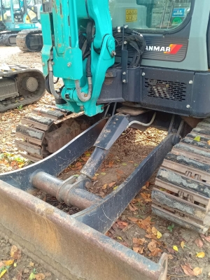 ขาย YANMAR VIO 35-5B. เก่านอกแท้ เดิมๆๆ สภาพสวยมาก ใช้งานมาแค่พันกว่าๆๆ พร้อมใช้ โทร 089-3818694 จ๊อ