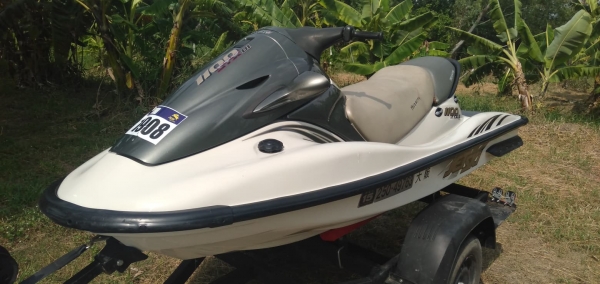 ขออนุญาต ขาย KAWASAKI STX1100cc.เก่าญี่ปุ่น 3 ที่นั่ง มีถอยหลัง เรือสมบูรณ์มาก พร้อมขับ มีที่ลองครับ ขออนุญาต ขาย KAWASAKI STX1100cc.เก่าญี่ปุ่น 3 ที่นั่ง มีถอยหลัง เรือสมบูรณ์มาก พร้อมขับ มีที่ลองครับ
