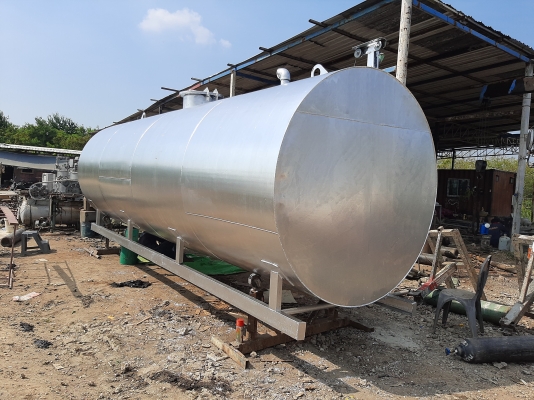 ขายถังน้ำมัน 18000 ลิตรหนา6มิลสภาพดี พร้อมใช้ค่ะ