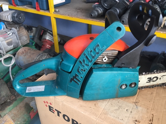 ขายเลื่อยยนต์ MAKITA มือสอง ครับ ขายเลื่อยยนต์ MAKITA มือสอง ครับ