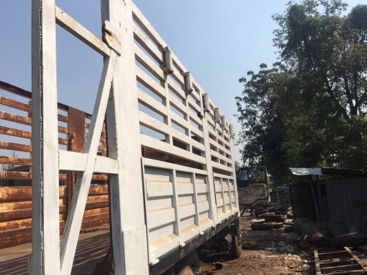 ขายกะบะ10ล้อ กว้าง 2.54เมตร ยาว 6.70เมตร สูง2.23เมตร คัสชีกว้าง 85เช็นติเมตร ขายกะบะ10ล้อ กว้าง 2.54เมตร ยาว 6.70เมตร สูง2.23เมตร คัสชีกว้าง 85เช็นติเมตร