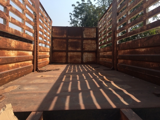 ขายกะบะ10ล้อ กว้าง 2.54เมตร ยาว 6.70เมตร สูง2.23เมตร คัสชีกว้าง 85เช็นติเมตร