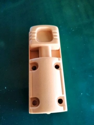 กลอนตู้พลาสติก เดือยกลม