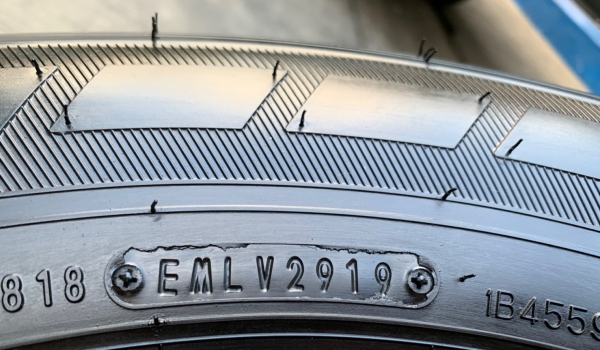 ล้อแม็กป้ายแดง ISUZU D-MAX 1.9 BLUE POWER ขอบ 15 พร้อมยางใหม่ป้ายแดง 215-70-15 Dunlop ปี 19