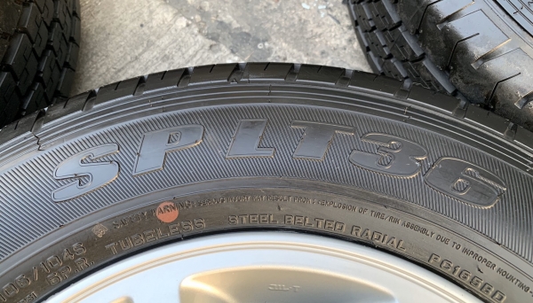 ล้อแม็กป้ายแดง ISUZU D-MAX 1.9 BLUE POWER ขอบ 15 พร้อมยางใหม่ป้ายแดง 215-70-15 Dunlop ปี 19