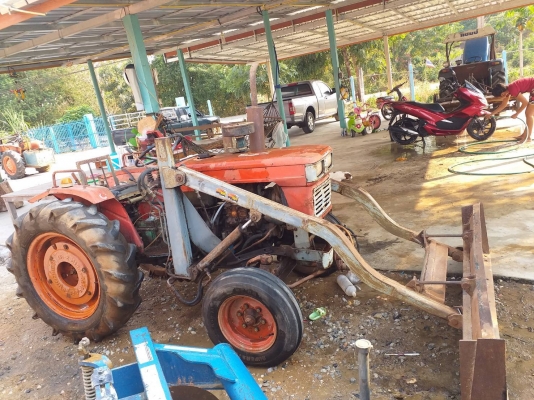 รถไถนาพร้อมใบมีดดันดินรถใช้งานใด้เลยเอาไปดันดินไถนาตัดหญ้าลากของใด้เลยคับ รถไถนาพร้อมใบมีดดันดินรถใช้งานใด้เลยเอาไปดันดินไถนาตัดหญ้าลากของใด้เลยคับ