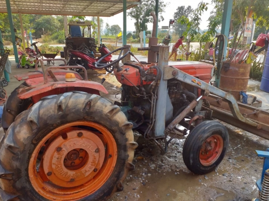 รถไถนาพร้อมใบมีดดันดินรถใช้งานใด้เลยเอาไปดันดินไถนาตัดหญ้าลากของใด้เลยคับ รถไถนาพร้อมใบมีดดันดินรถใช้งานใด้เลยเอาไปดันดินไถนาตัดหญ้าลากของใด้เลยคับ