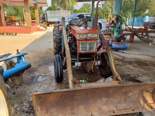 รถไถนาพร้อมใบมีดดันดินรถใช้งานใด้เลยเอาไปดันดินไถนาตัดหญ้าลากของใด้เลยคับ รถไถนาพร้อมใบมีดดันดินรถใช้งานใด้เลยเอาไปดันดินไถนาตัดหญ้าลากของใด้เลยคับ