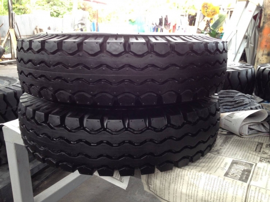 ขายยางลมรถยกโฟล์คลิฟท์ขนาด 600-9