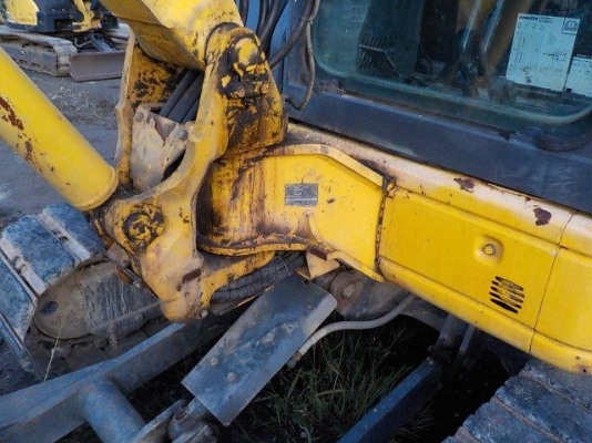 Komatsu PC40MR-2 เก่านอกญี่ปุ่นไม่มีเคยใช้ในไทย Komatsu PC40MR-2 เก่านอกญี่ปุ่นไม่มีเคยใช้ในไทย